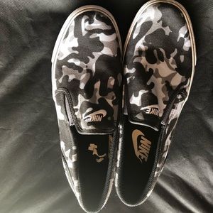 Slip on Nikes